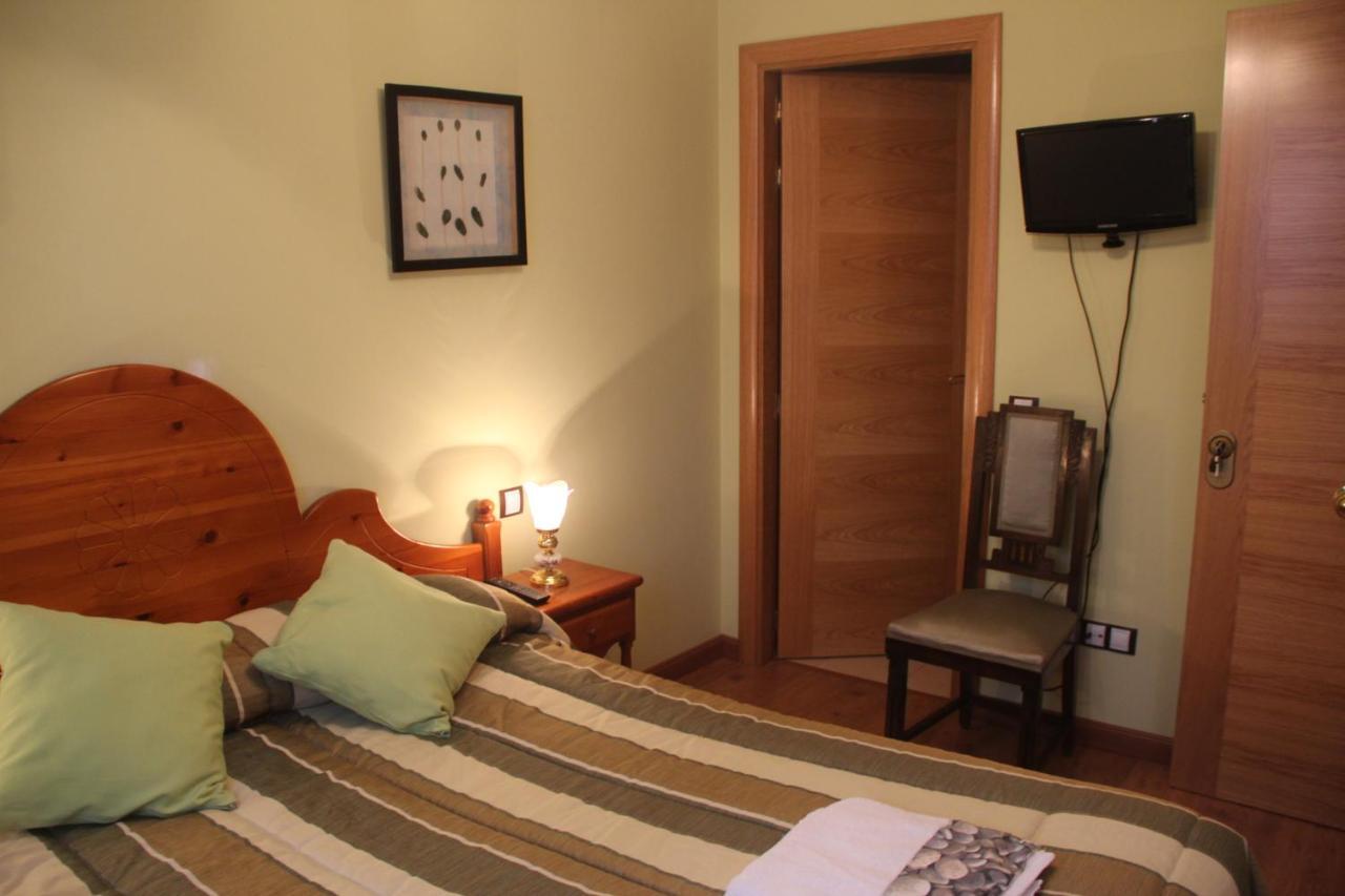 Hostal Maury El Barraco Екстериор снимка