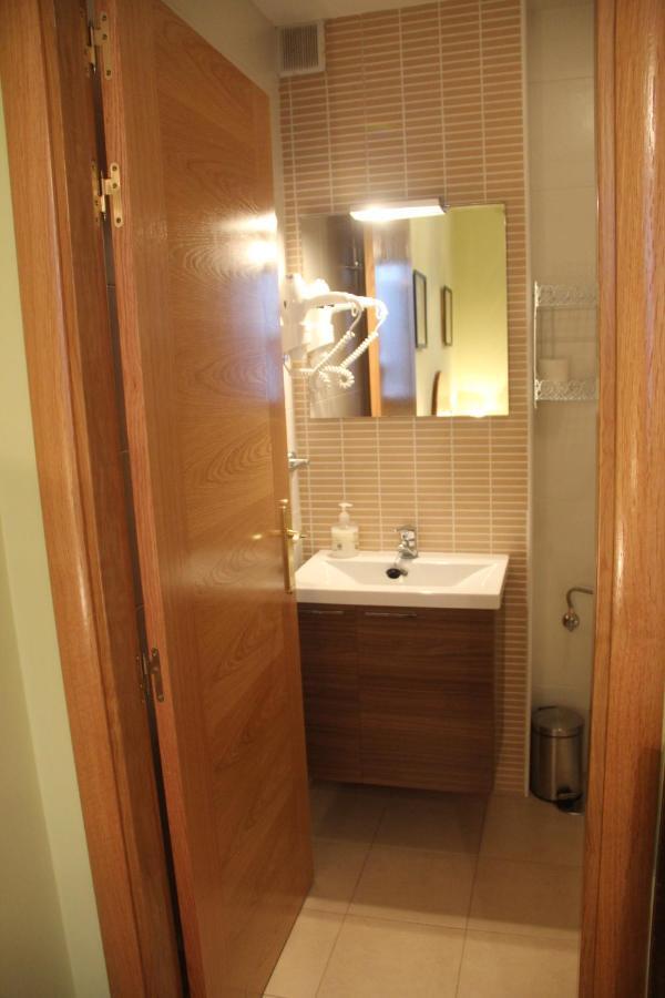 Hostal Maury El Barraco Екстериор снимка