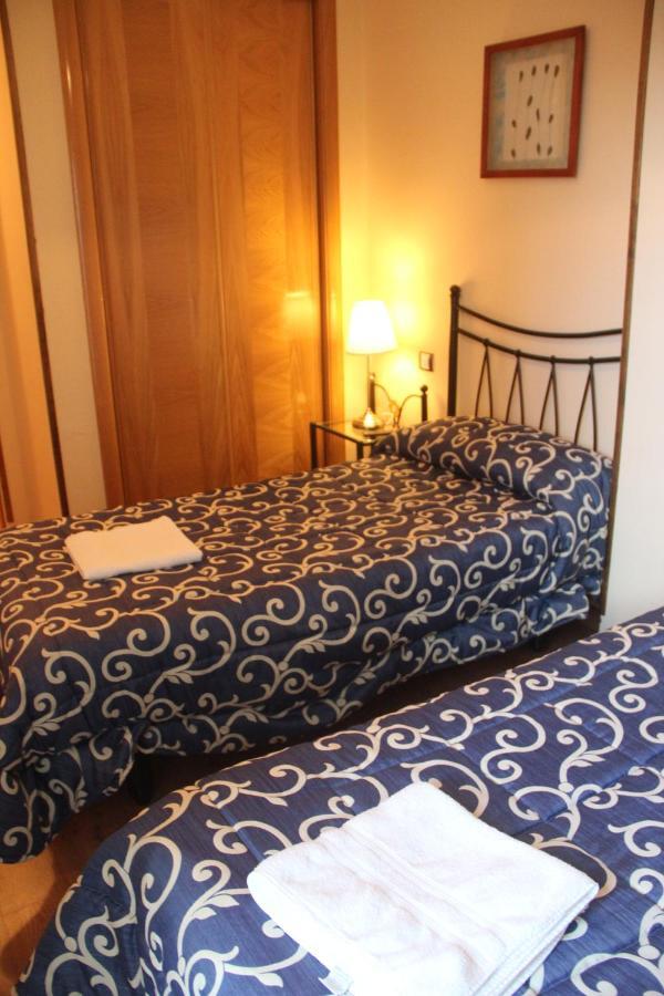 Hostal Maury El Barraco Екстериор снимка